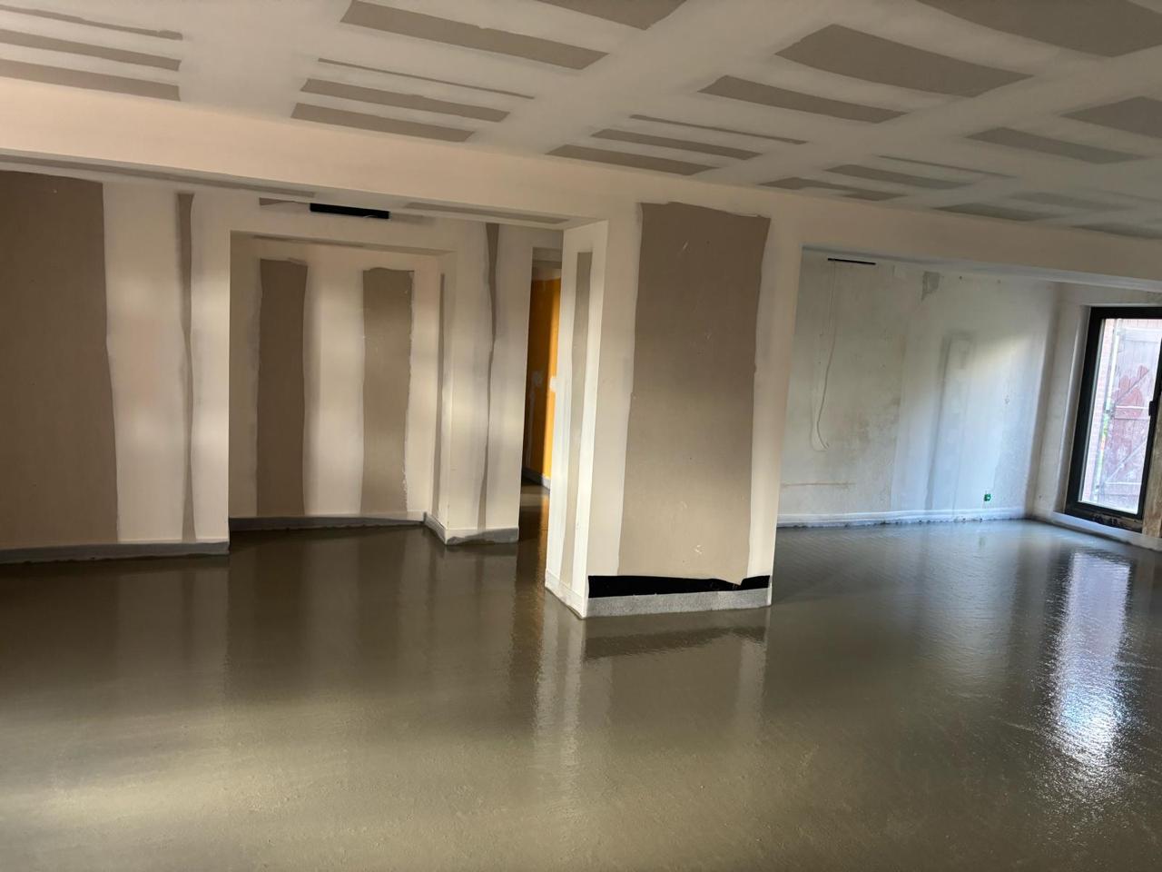 Chape fluide finition parfaite - réalisation Ovalpro